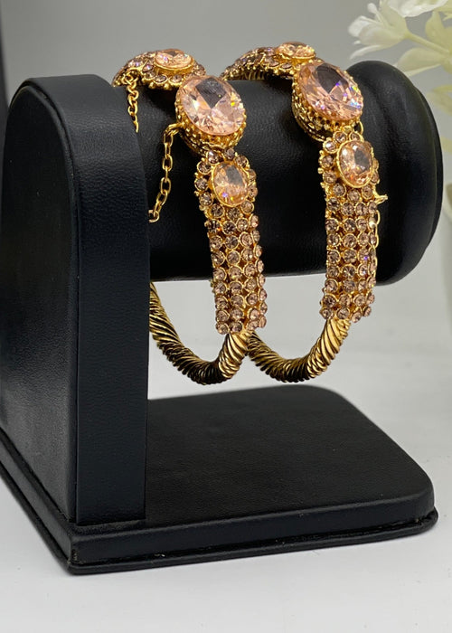 Shop the Zunairah Heritage Kada from Zarosh Jewel